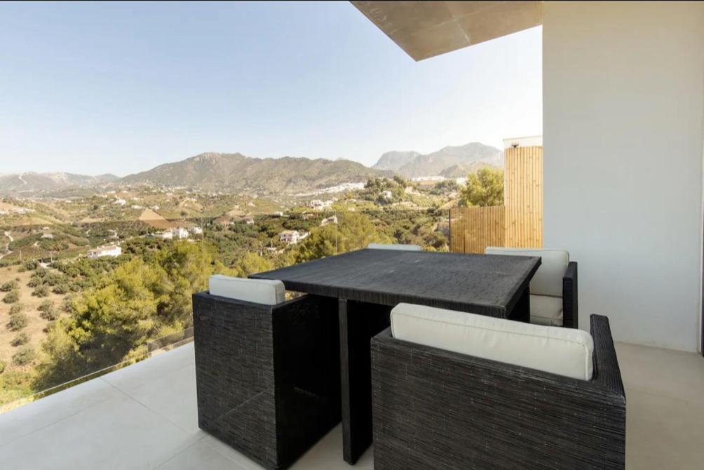 Luxury Villa In Frigiliana - Villa Maui มาลากา ภายนอก รูปภาพ